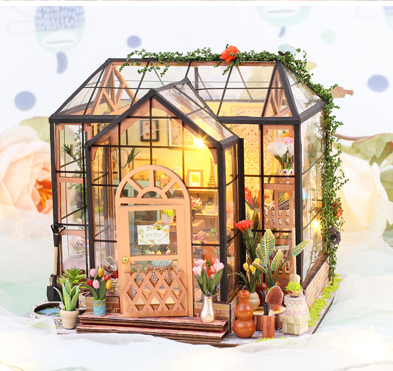 TJWFUNFUN – Enchanted Glass Garden Hous